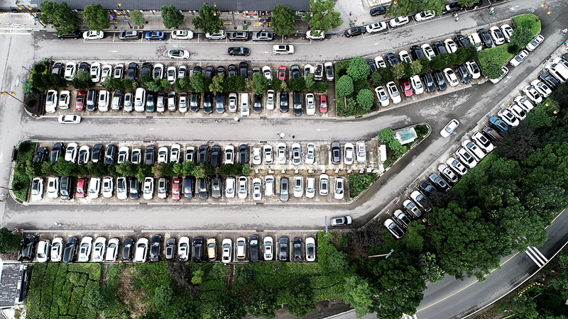 免費停車！大連游客為黃龍洞景區(qū)停車場點贊